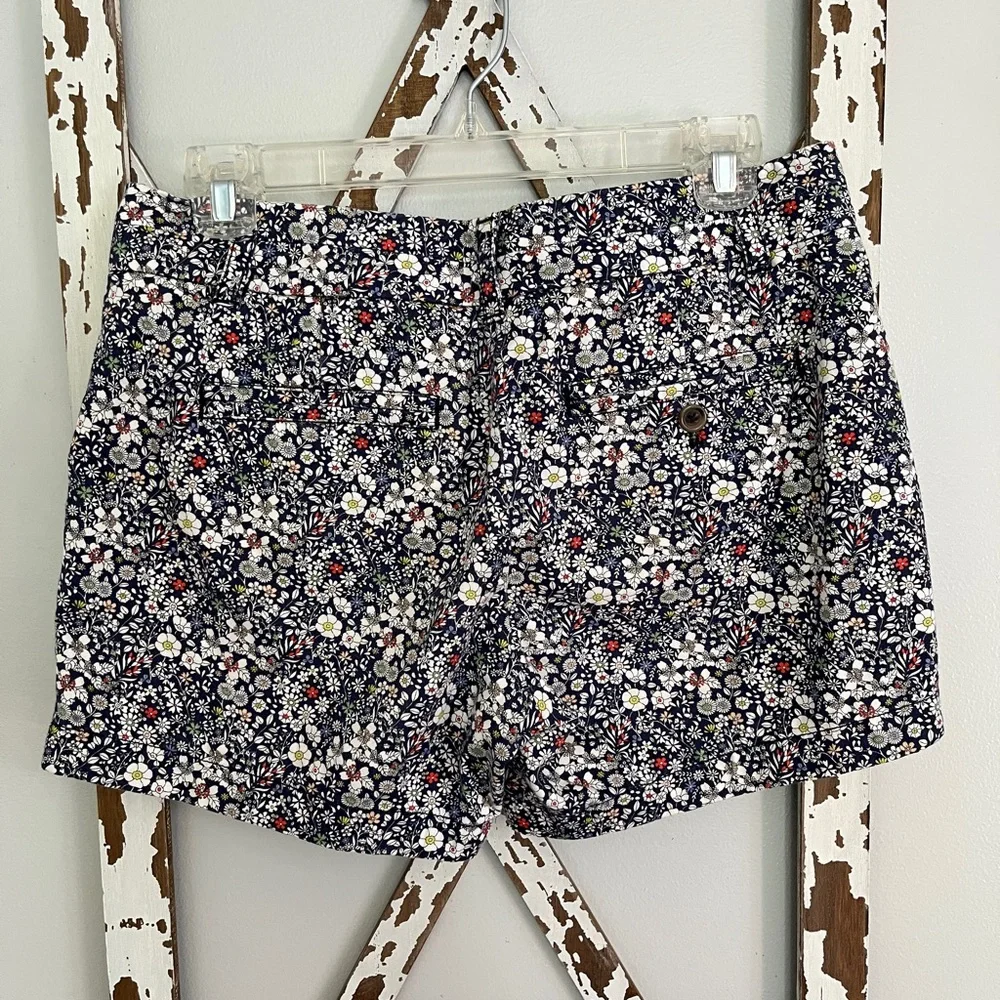 J.Crew‎ Liberty Art Fabri Floral Shorts Size 4 EUC